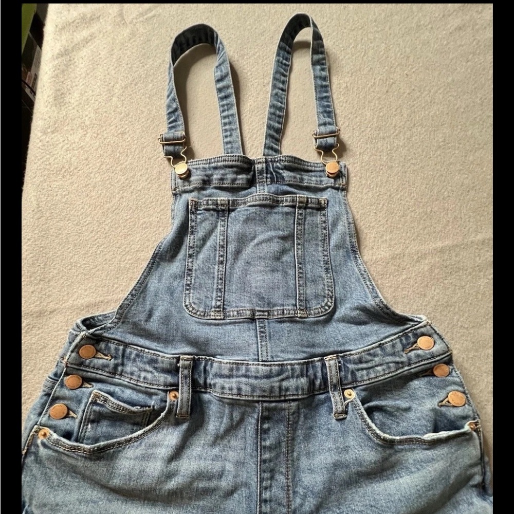 Universal Threads Denim Overalls Womens 10 (30R) Medium Wash Classic Raw Hemline - Picture 3 of 8